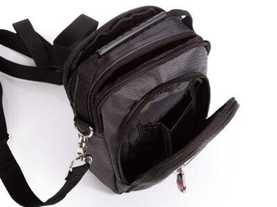 Pojemna mała torebka na ramię z dużą liczbą kieszonek - obrazek 9