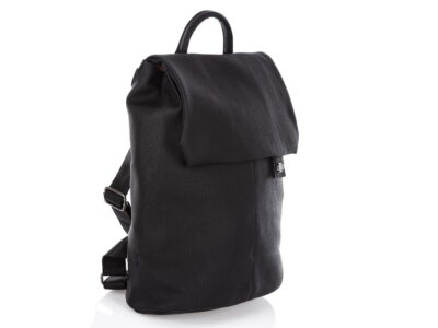 Elegancki plecak damski z klapką skóra ekologiczna czarny - obrazek 9