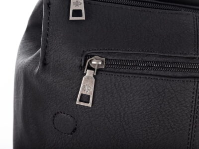 Elegancki plecak damski z klapką skóra ekologiczna czarny - obrazek 5