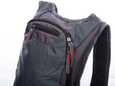 Lekki sportowy plecak na rower lub do biegania - obrazek 7