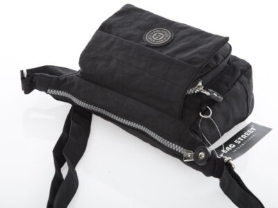 Mała lekka torebka damska wykonana z kreszu w kolorze czarnym - obrazek 4