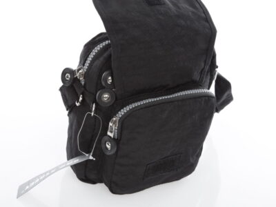 Mała lekka torebka damska wykonana z kreszu w kolorze czarnym - obrazek 5