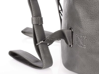 Elegancki plecak damski w kolorze szarym ze skóry ekologicznej - obrazek 5