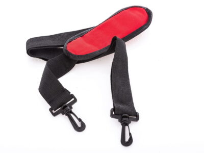 Torba podróżna lub na siłownię średniej wielkości czerwona - obrazek 4