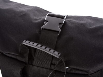 Duży plecak trekkingowy z portem ładowania USB czarno-szary - obrazek 12