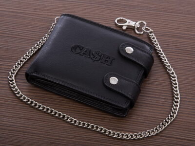 Duży, pojemny czarny skórzany portfel męski na łańcuchu Cash