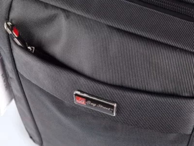 Średniej wielkości siwa torba męska na ramię z miejscem na tablet Bag Street - obrazek 2