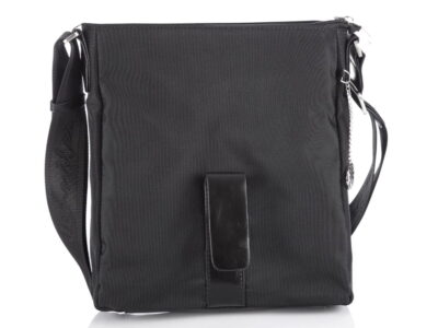 Ekskluzywna torebka damska na ramię z klapą Jennifer Jones czarna - obrazek 3