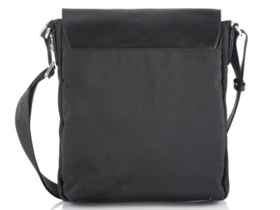 Ekskluzywna torebka damska na ramię z klapą Jennifer Jones czarna - obrazek 2