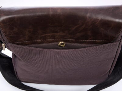 Ekskluzywna torebka damska na ramię Jennifer Jones - raportówka brązowa - obrazek 7