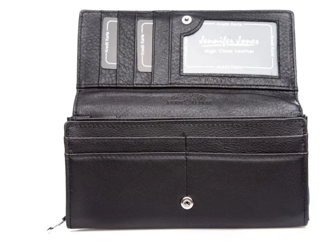 miejsce na 4 karty z przodu