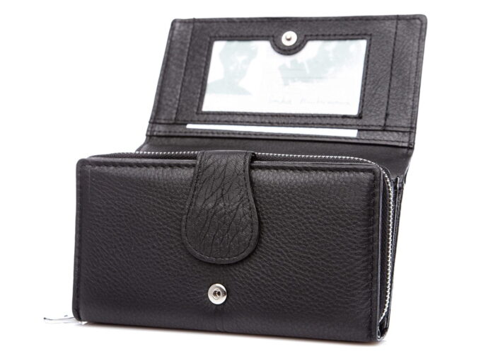 Panel na karty zamykany na zatrzask