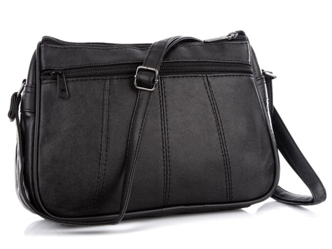 Kieszeń na czarny suwak z tyłu