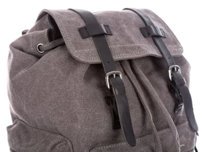 Klapa zapinana na paski magnetyczne