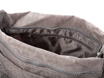 Kieszeń na zamek w środku torby