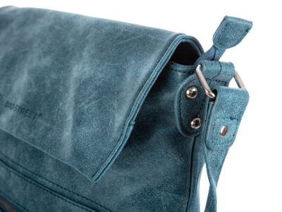 Niebieska torebka damska na ramię z klapką Bag Street - obrazek 6