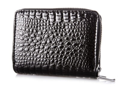 Mały czarny portfel damski lakierowany Jennifer Jones - obrazek 2