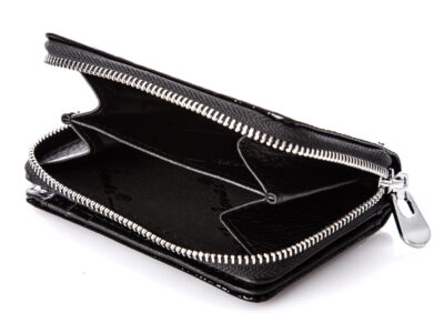 Mały czarny portfel damski lakierowany Jennifer Jones - obrazek 5