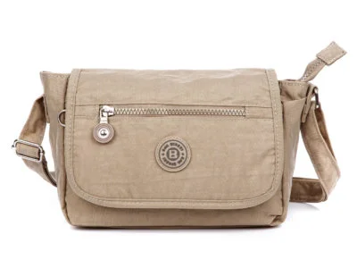 Mała lekka torebka damska beżowa z klapką Bag Street