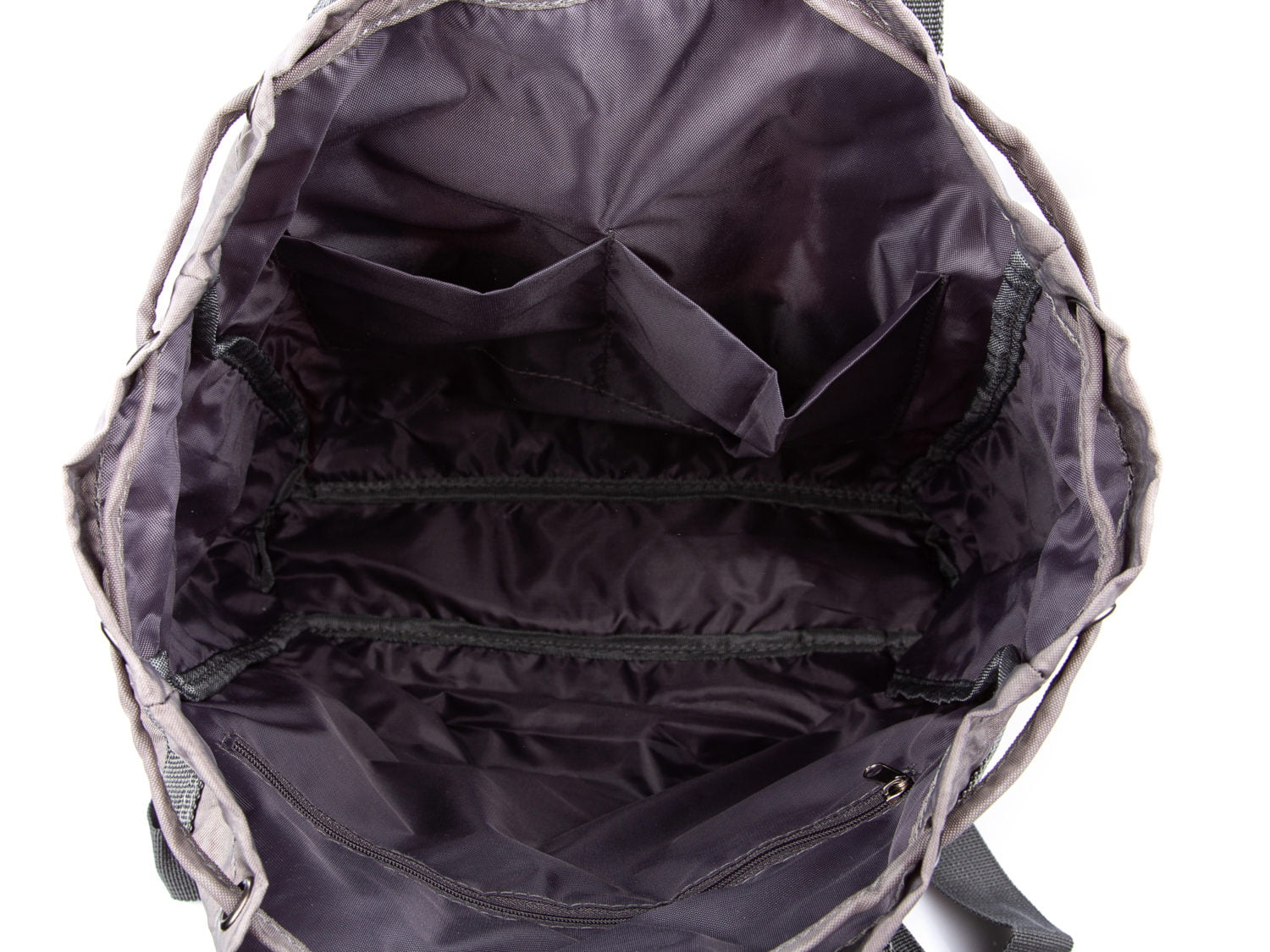 Wnętrze szarej torby-plecaka Bag Street z kieszeniami i zamkiem