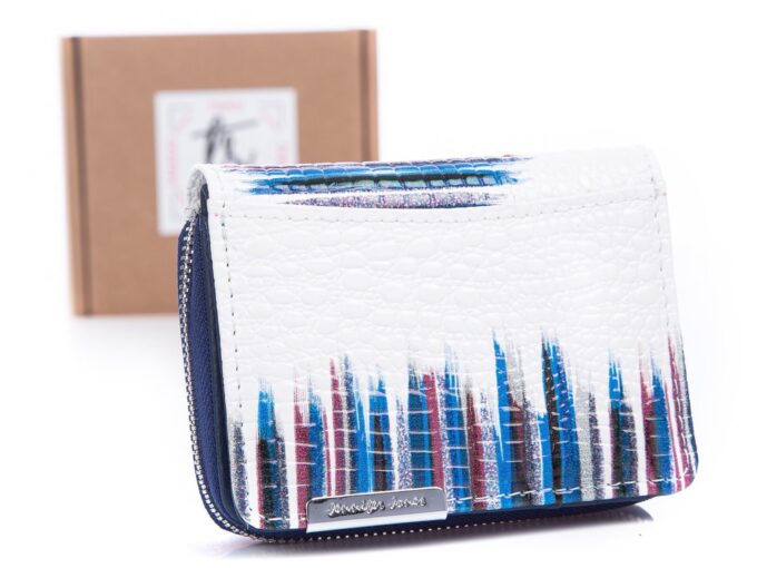 IMG_1989 Mały portfel damski biały z niebieksimi wzorami Jennifer Jones