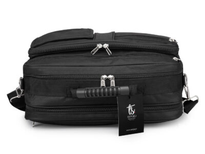 Widok od góry - solidna rączka i mocne pullery zamków błyskawicznych.