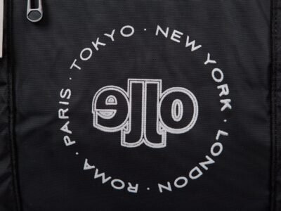 Lekka materiałowa torba podręczna podróżna czarna - obrazek 5