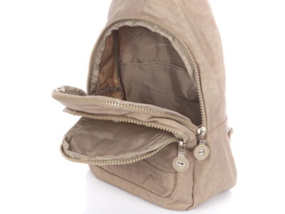 Lekki kreszowy plecak na jedno lub dwa ramiona beżowy Bag Street - obrazek 7