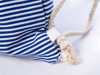 Damski plecak na sznurkach w niebieskie paski z kotwicą - obrazek 7