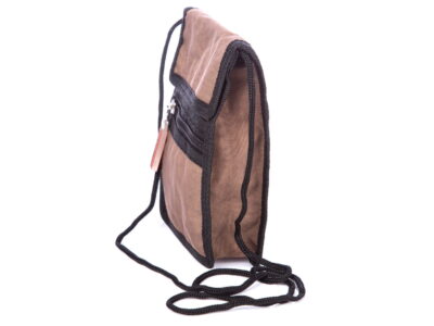 Brązowa saszetka na szyję paszportówka Bag Street materiałowa - obrazek 2