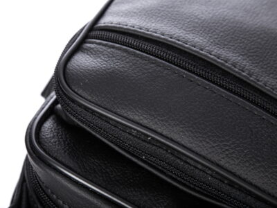 Skórzana saszetka męska na ramię z rączką SERGEJ - obrazek 3