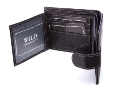 WILD Skórzany portfel męski poziomy nieduży czarny z zapięciem - obrazek 4