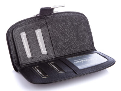 Czarny lakierowany portfel damski na bigiel Jennifer Jones - obrazek 5