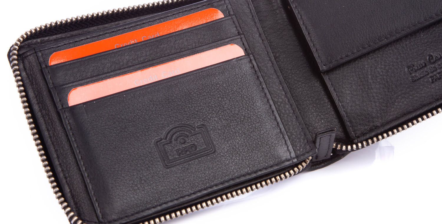 Oznaczenie blokady RFID w portfelu męskim
