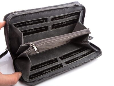 Duży portfel damski z paskiem na ramię szary Jennfier Jones - obrazek 4