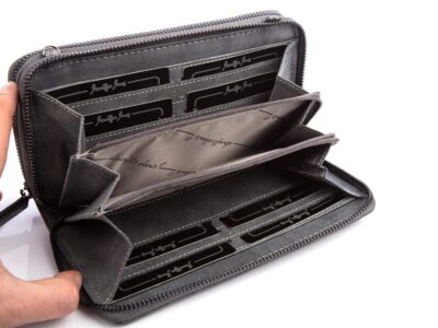 Duży portfel damski z paskiem na ramię szary Jennfier Jones - obrazek 5