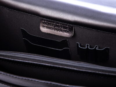 Teczka męska skórzana czarna z półokrągłą klapą Gregorio - obrazek 9