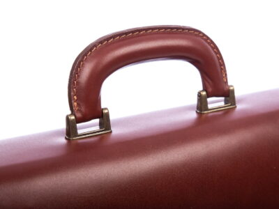 Teczka męska skórzana brązowa z półokrągłą klapą Gregorio - obrazek 4