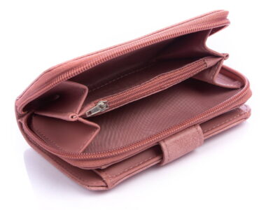 Pastelowy różowy portfel damski z eko skóry średni Jennifer Jones - obrazek 6