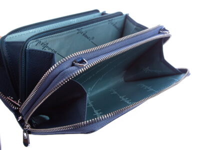 Portfel damski z paskiem na ramię niebieski lakier Jennifer Jones - obrazek 6