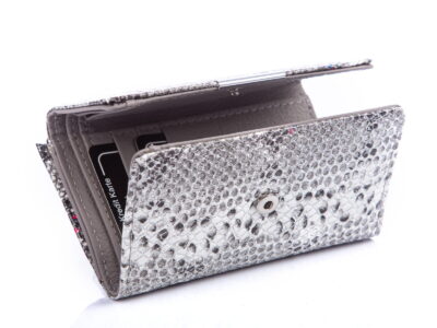 Srebrny portfel damski z czerwonymi i niebieskimi kropkami Jennifer Jones - obrazek 7