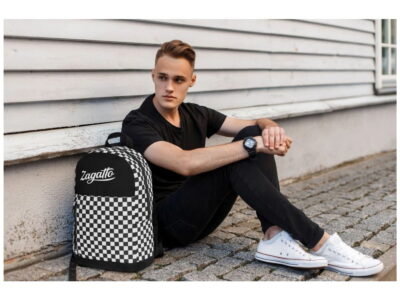Plecak w czarno-białą kratkę z piórnikiem w zestawie Zagatto - obrazek 4