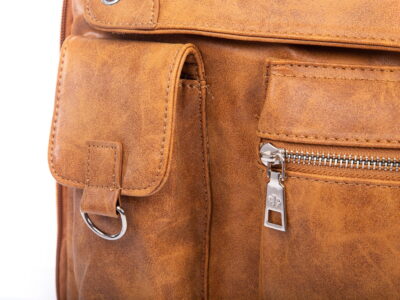 Poszerzana beżowa torba damska z dużą ilością kieszonek Jennifer Jones - obrazek 2