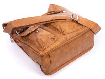 Poszerzana beżowa torba damska z dużą ilością kieszonek Jennifer Jones - obrazek 5