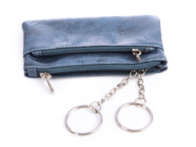 Saszetka na klucze zapinana na zamek skóry niebieska Jennifer Jones - obrazek 3