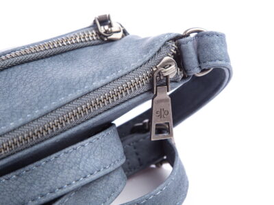 Mała torebka damska na ramię niebieska Jennifer Jones - obrazek 5