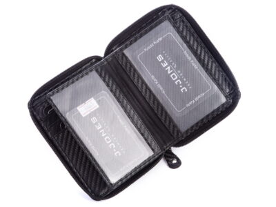 Pionowy portfel męski czarny carbon zapinany na zamek RFID J Jones - obrazek 6