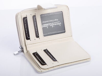 Perłowy biały portfel damski lakierowany średni Jennifer Jones - obrazek 4