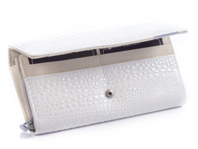Duży portfel damski biały lakierowany croco Jennifer Jones - obrazek 3
