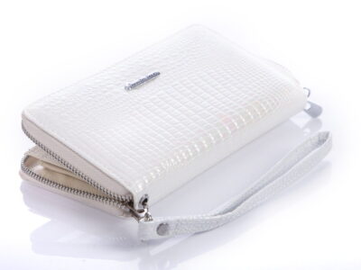 Portfel damski kopertowy lakierowany biały Jennifer Jones - obrazek 6